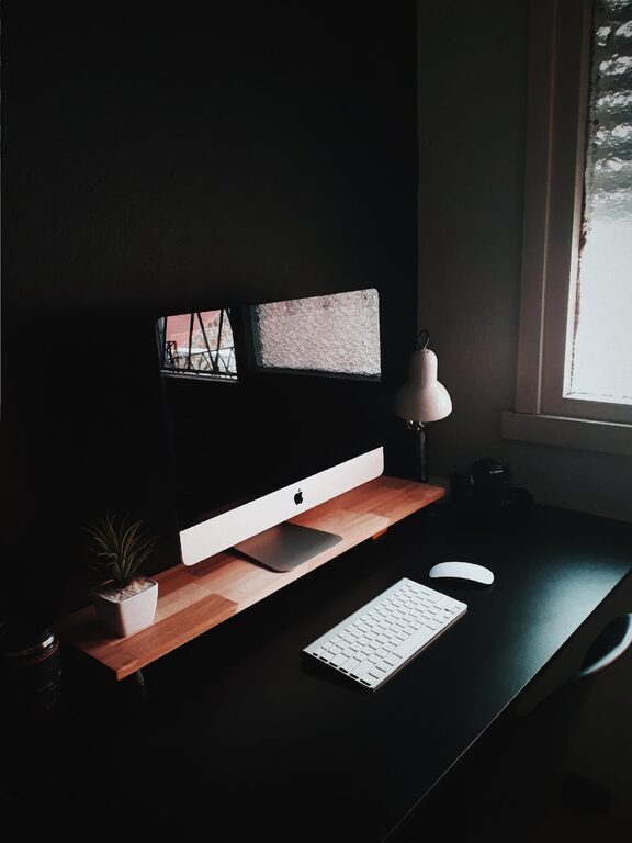 How to Create a Relaxing Home Workspace for Better Focus